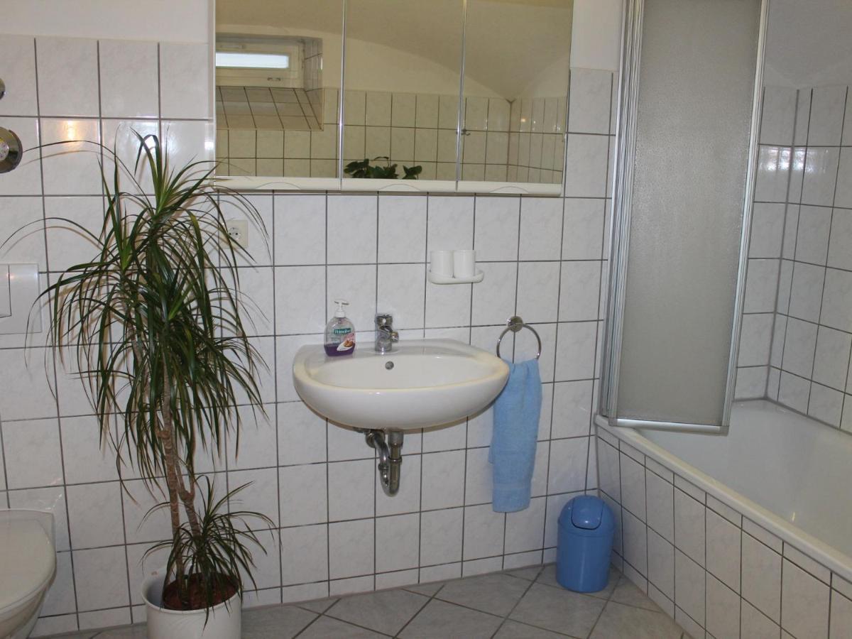 Comfy Apartment In Weissig With Garden Zewnętrze zdjęcie